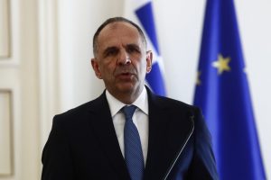 Λιβύη: Η συνάντηση Γεραπετρίτη - Χαφτάρ και το «πάγωμα» απρόβλεπτων αποφάσεων για το τουρκολιβυκό μνημόνιο