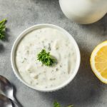 Γιαούρτι το καλοκαίρι: 4 απρόσμενοι τρόποι να το απολαύσετε δροσερά και αλλιώς