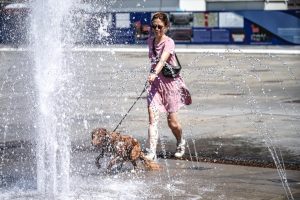 Καύσωνας σε δύο «δόσεις»: πολύ υψηλές θερμοκρασίες σήμερα & αύριο - Πότε «σπάει» το θερμικό κύμα - FinanceNews.gr