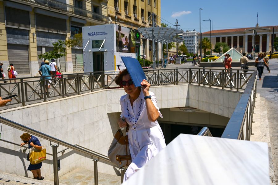 Αθήνα σε καμίνι: Θερμοκρασίες έως 68°C σε δρόμους και κτίρια από θερμική κάμερα drone - FinanceNews.gr