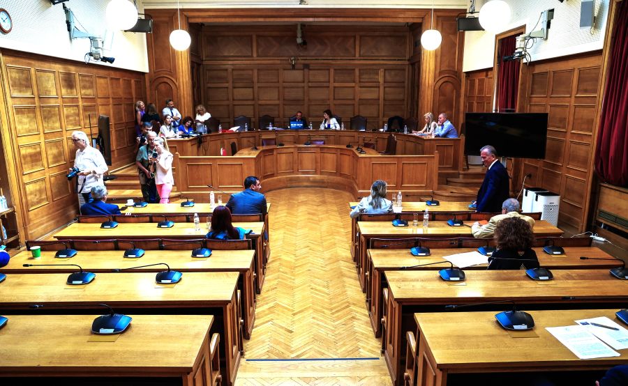 Τέμπη: Τίτλοι τέλους για την Προανακριτική - Πολιτική ένταση και αποχωρήσεις - FinanceNews.gr