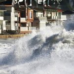 Το τσουνάμι έφτασε στις ακτές των ΗΠΑ: Επείγουσες εκκενώσεις στην Καλιφόρνια - FinanceNews.gr