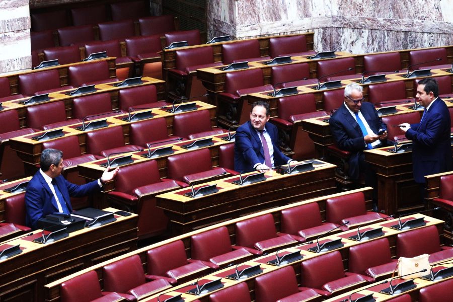 Κοινοβουλευτικός σεισμός στη ΝΔ: Αντάρτικο βουλευτών για την Προανακριτική Βορίδη-Αυγενάκη - FinanceNews.gr