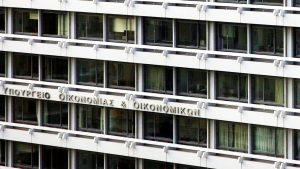 Πλεόνασμα-έκπληξη €4,52 δισ. το α' 6μηνο: Υπερδιπλάσιο του στόχου - FinanceNews.gr