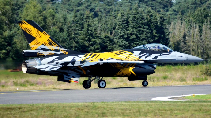 Βορά στις ορέξεις των Sukhoi... Το Βέλγιο προμηθεύει την Ουκρανία με νέα μαχητικά F-16
