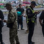 «Όπου φύγει φύγει» - Η ουκρανική νεολαία ξεκίνησε να εγκαταλείπει τη χώρα