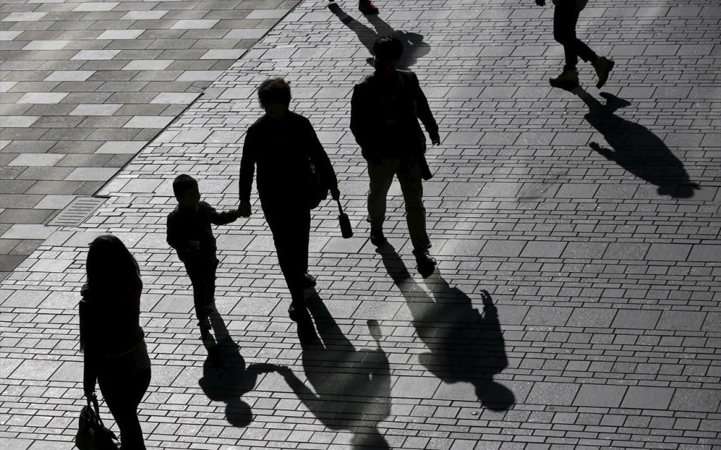 Μητέρα 10 παιδιών περιγράφει τις ανισότητες που αντιμετωπίζουν οι υπερπολύτεκνες οικογένειες