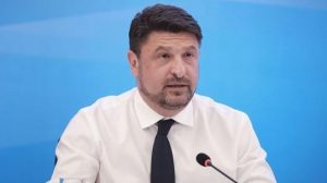 Άνοιξε τα χαρτιά του ο Χαρδαλιάς: Σκέφτομαι τη διεκδίκηση μιας δεύτερης θητείας το 2028 - Θα είναι ο τελευταίος μου σταθμός στην πολιτική