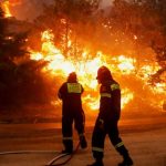 Συναγερμός στην Αργολίδα - Σοβαρός τραυματισμός πυροσβέστη στις επιχειρήσεις κατάσβεσης της φωτιάς
