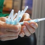 Astrazeneca: Αποσύρεται το εμβόλιο κατά της Covid-19 Vaxzevria «για εμπορικούς λόγους»