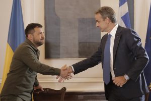 Τηλεφωνική επικοινωνία Μητσοτάκη με Ζελένσκι - FinanceNews.gr