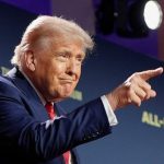 Κουίζ: Ποιον πολιτικό κατονόμασε ο Trump ως τον μόνο ικανό για να σταματήσει τη σύγκρουση στην Ουκρανία;