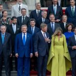 Κόλαφος η FT: Οι Ευρωπαίοι πούλησαν την «πολιτική ψυχή» τους στις ΗΠΑ