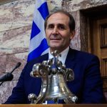 O Απόστολος Βεσυρόπουλος υπέστη ανακοπή καρδιάς - FinanceNews.gr