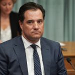 Γεωργιάδης εναντίον ΠΙΣ για τις αποχωρήσεις και τις προσλήψεις γιατρών