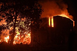 Φωτιά τώρα: Μάχη για να μην φτάσει στην Πάτρα - Σε πύρινο κλοιό Πρέβεζα, Χίος, Ζάκυνθος και Κεφαλονιά - FinanceNews.gr