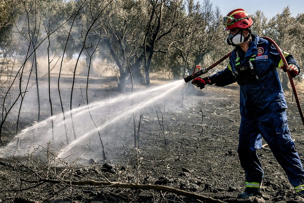 Φωτιά τώρα στη Σταμνά Αιτωλοακαρνανίας