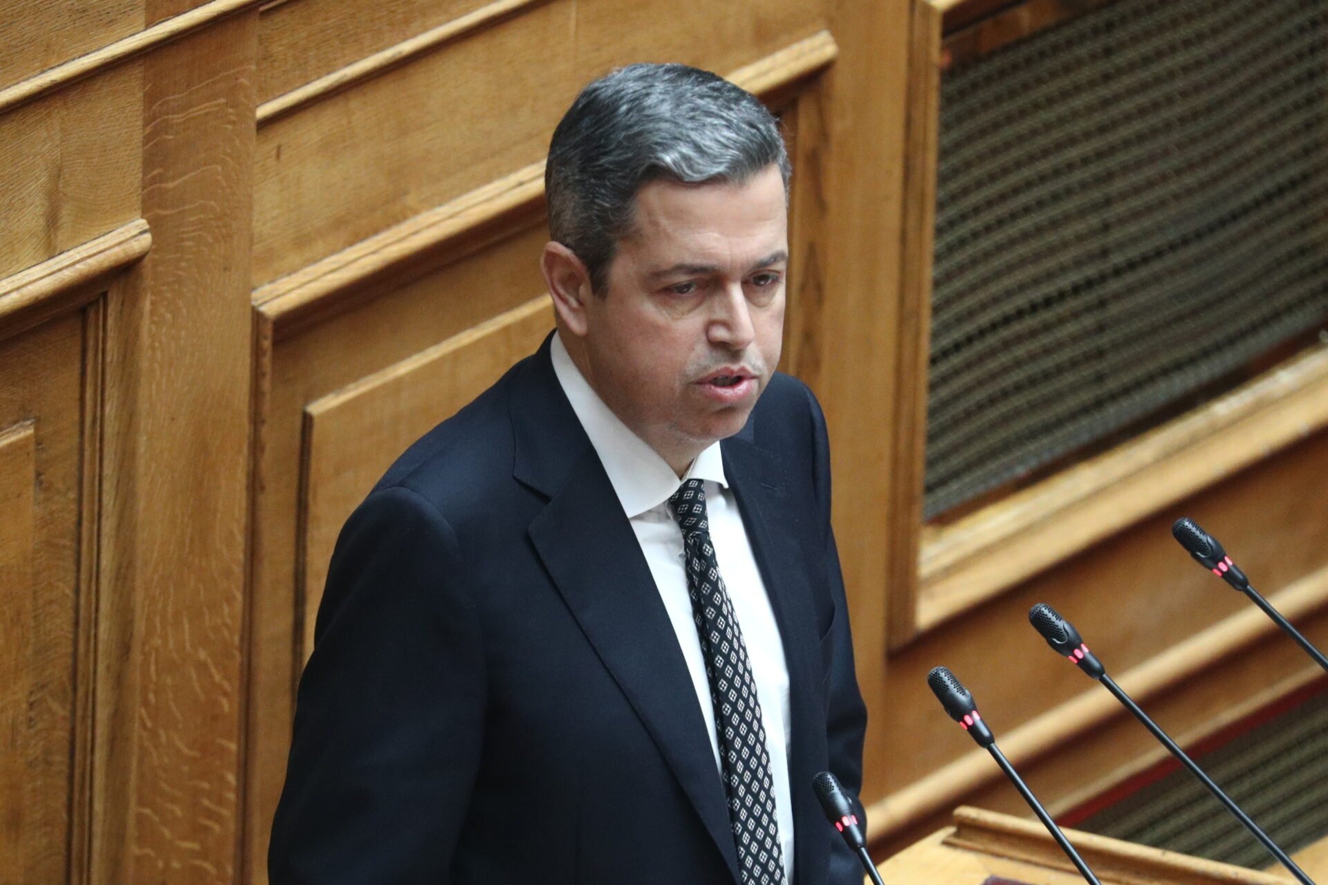 Συμεών Κεδίκογλου (ΣΥΡΙΖΑ) για ΕΛΒΟ: «Η κυβέρνηση βαφτίζει 'επένδυση' το ξεπούλημα μίας ακόμη κρίσιμης αμυντικής βιομηχανίας»