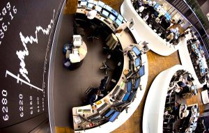 FTSE, DAX και CAC σε θετικό έδαφος: Οι δηλώσεις Πάουελ πυροδότησαν επενδυτική διάθεση - FinanceNews.gr