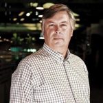 Βολές Βακάκη για τις κινεζικές πλατφόρμες