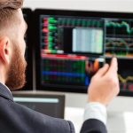 Τι «ψώνισαν» στις διεθνείς αγορές οι Ελληνες επενδυτές το καλοκαίρι