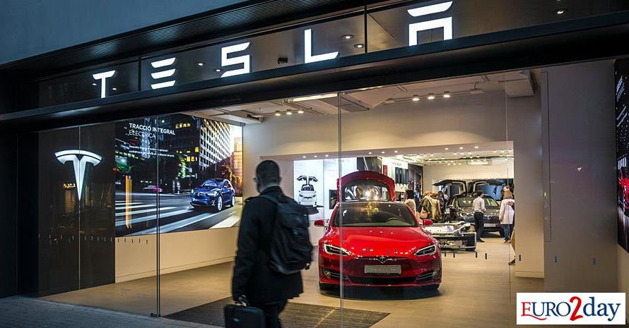 Tesla: Διακανονισμός σε δύο αγωγές για θανάτους με οχήματά της