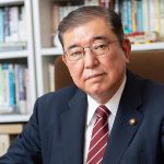 Προς παραίτηση οδεύει ο Ιάπωνας πρωθυπουργός