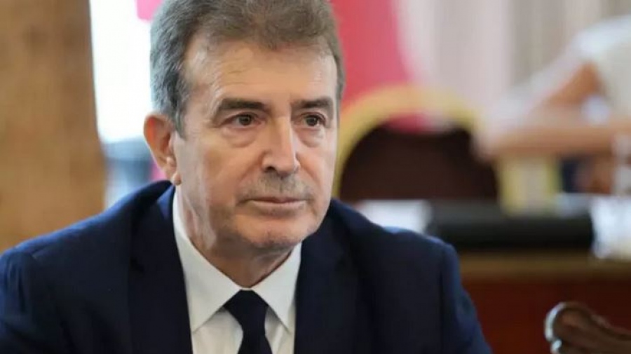 Χρυσοχοΐδης: Εγκατάσταση εξειδικευμένων αστυνομικών σε 1,5 μήνα  μέσα σε καταυλισμούς Ρομά - Ανοχή τέλος