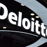 Η Deloitte επαναπροσδιορίζει το μέλλον των ελεγκτικών υπηρεσιών μέσω της Τεχνητής Νοημοσύνης