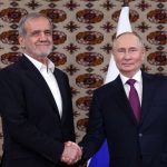Ο Ρώσος Πρόεδρος Putin συναντήθηκε με τον Πρόεδρο του Ιράν Masoud Pezeshkian