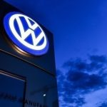 Η VW δέχεται πλήγμα 5,11 δισ. ευρώ, λόγω αποχώρησης της Porsche από τα ηλεκτρικά οχήματα