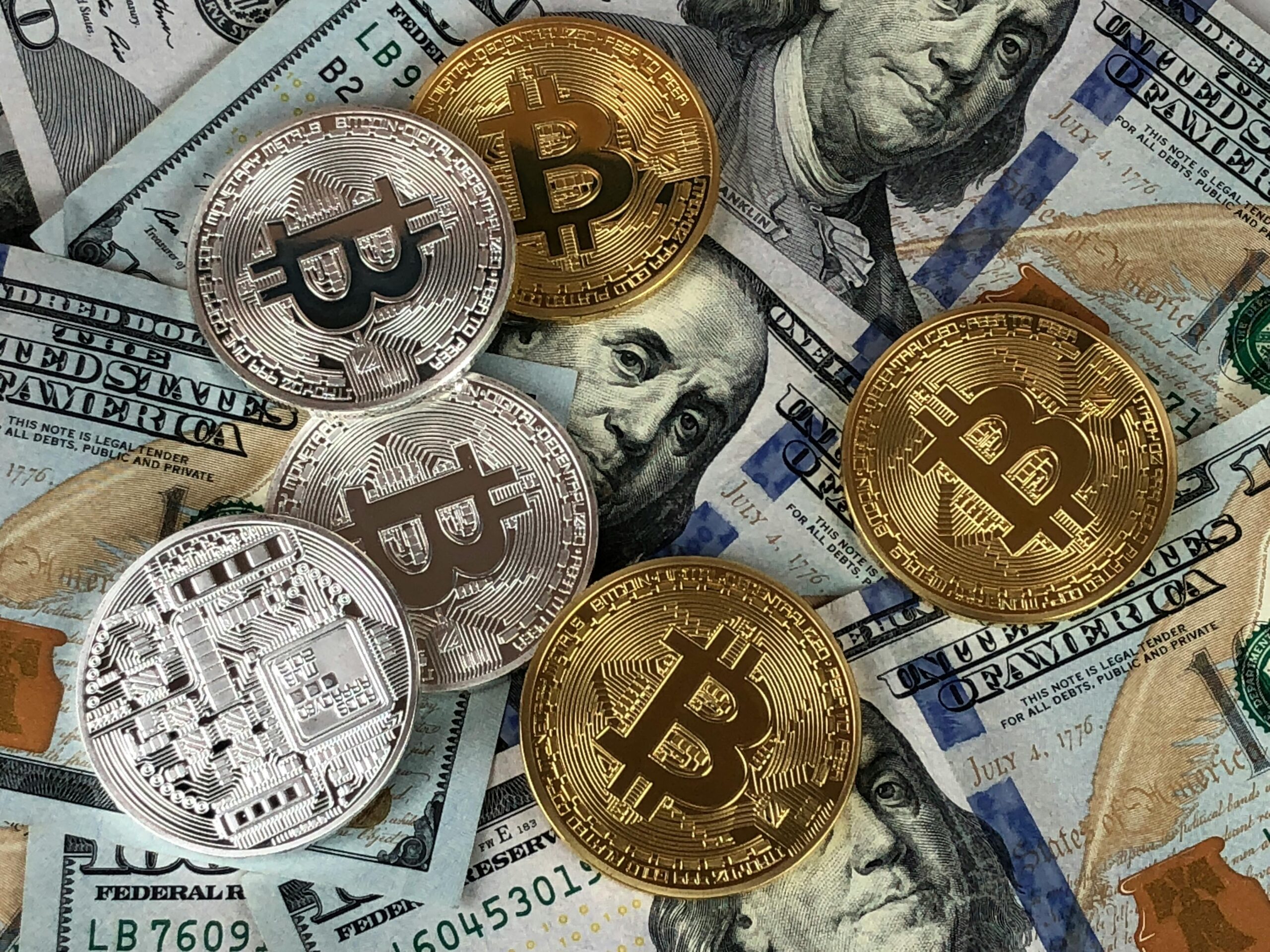 Bitcoin: Πτώση έως και 70% για εταιρείες που επένδυσαν στη νέα crypto ευφορία - FinanceNews.gr