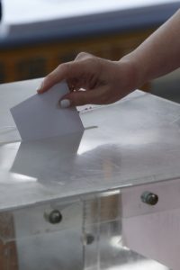 Πολιτικό σκηνικό μετά τη ΔΕΘ - Δημοσκοπήσεις: Διψήφιο προβάδισμα της ΝΔ, σταθερά δεύτερο το ΠΑΣΟΚ - FinanceNews.gr