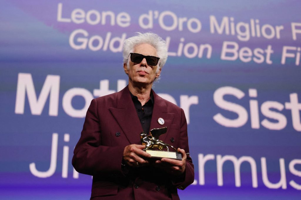 Φεστιβάλ Βενετίας: Στον Jim Jarmusch ο Χρυσός Λέοντας για την ταινία «Father Mother Sister Brother»