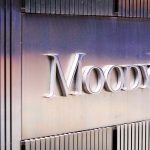 Moody’s: Θετική επίδραση στο αξιόχρεο της Ελλάδας από το νέο φορολογικό πακέτο - FinanceNews.gr