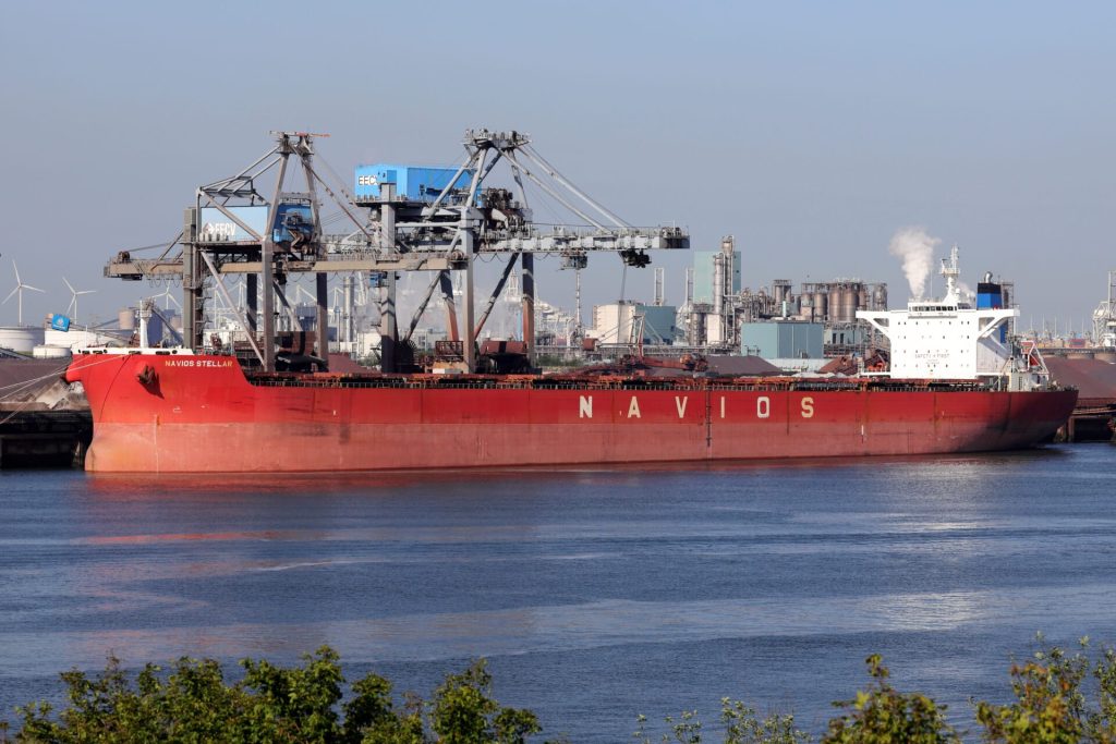 Navios Maritime unveils new strategic investment of 460 million dollars