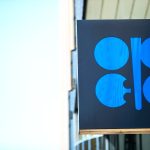 Ανατροπή στις αγορές πετρελαίου: OPEC+ και κυρώσεις στην Τεχεράνη κρατούν τις τιμές σε τεντωμένο σχοινί - FinanceNews.gr