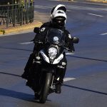 Καλλιθέα: Καταδίωξη και σύλληψη ανήλικου που οδηγούσε κλεμμένη μοτοσικλέτα