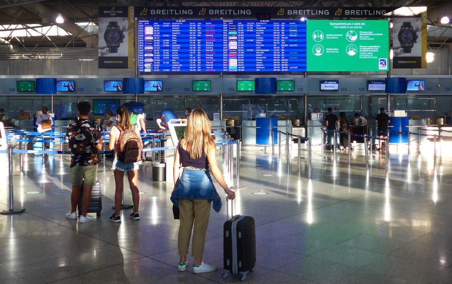 Ελληνικός Τουρισμός: Νέο ρεκόρ αφίξεων και διανυκτερεύσεων τον Ιούλιο - FinanceNews.gr