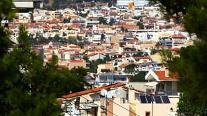 Φορολογικό ντόμινο στην αγορά ακινήτων: Έρχονται αυξήσεις για 2.167 οικισμούς - FinanceNews.gr
