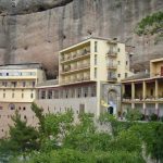 Καλάβρυτα: Συνελήφθη ηγούμενος μονής και ο βοηθός του - Επιχείρησαν να πουλήσουν εικόνες 200.000 ευρώ
