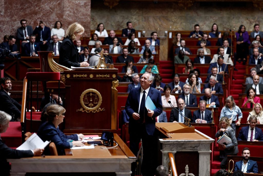 Μπαϊρού: Βρισκόμαστε μπροστά σε μια ιστορική απόφαση για το μέλλον της Γαλλίας