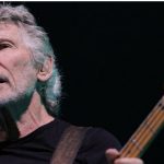 Roger Waters (Pink Floyd): Η Ανατολική Ουκρανία θα πρέπει να ενταχθεί στη Ρωσία
