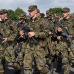 «Ο μεγαλύτερος εκσυγχρονισμός του στρατού στην ιστορία» - H Τσεχία προετοιμάζεται για πόλεμο με τη Ρωσία