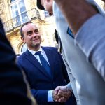Ο Λεκορνί ξεκινά το «ξήλωμα» από τα προνόμια πρώην πρωθυπουργών στη Γαλλία - FinanceNews.gr