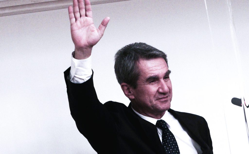Από το «καρτέλ της ΝΔ» στη «σταθερότητα»: Το χρονικό μιας μεταπήδησης που ταράζει το Κέντρο - FinanceNews.gr