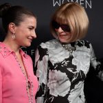 Η ιστορική απόφαση της Anna Wintour που άλλαξε για πάντα τη Vogue και τη μόδα