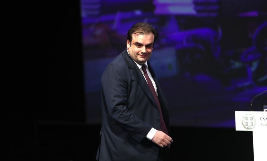 Στην αντεπίθεση ο Πιερρακάκης: Τα στοιχεία του Ταμείου Ανάκαμψης διαψεύδουν τη «Μαύρη Βίβλο» - FinanceNews.gr