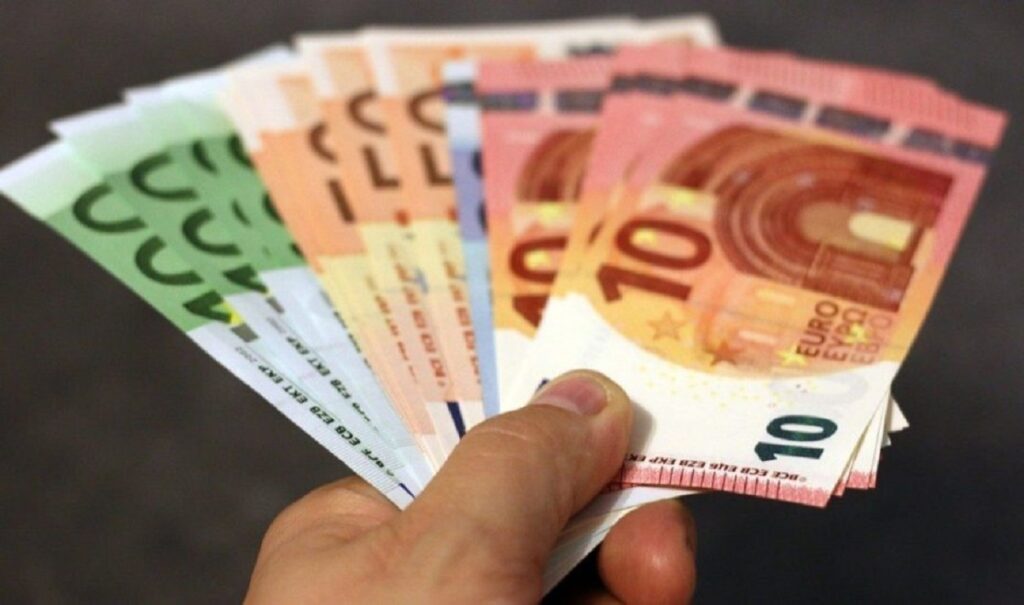 financialreport.gr