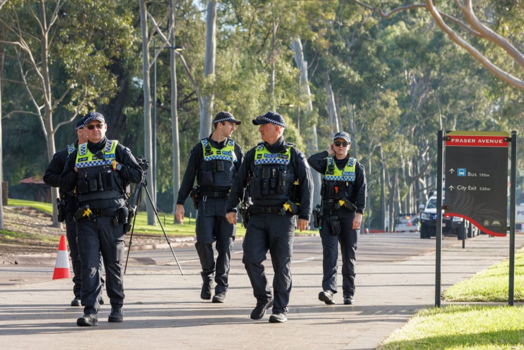 Φρικτό έγκλημα στην Αυστραλία: 12χρονος και 15χρονος δολοφονήθηκαν από συμμορία μασκοφόρων, οπλισμένων με μαχαίρια